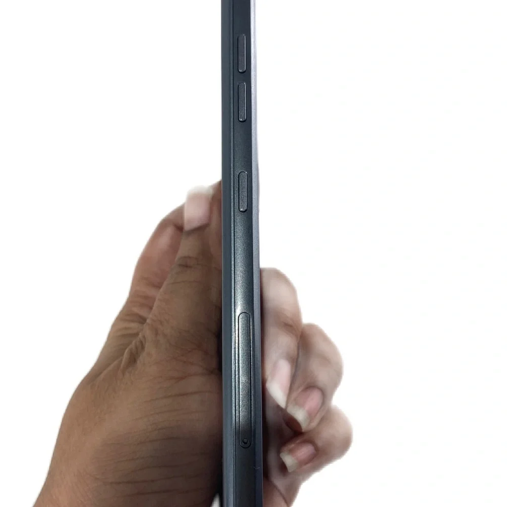 LG Arena M 2 AT&T (locked)32 GB grey new open box